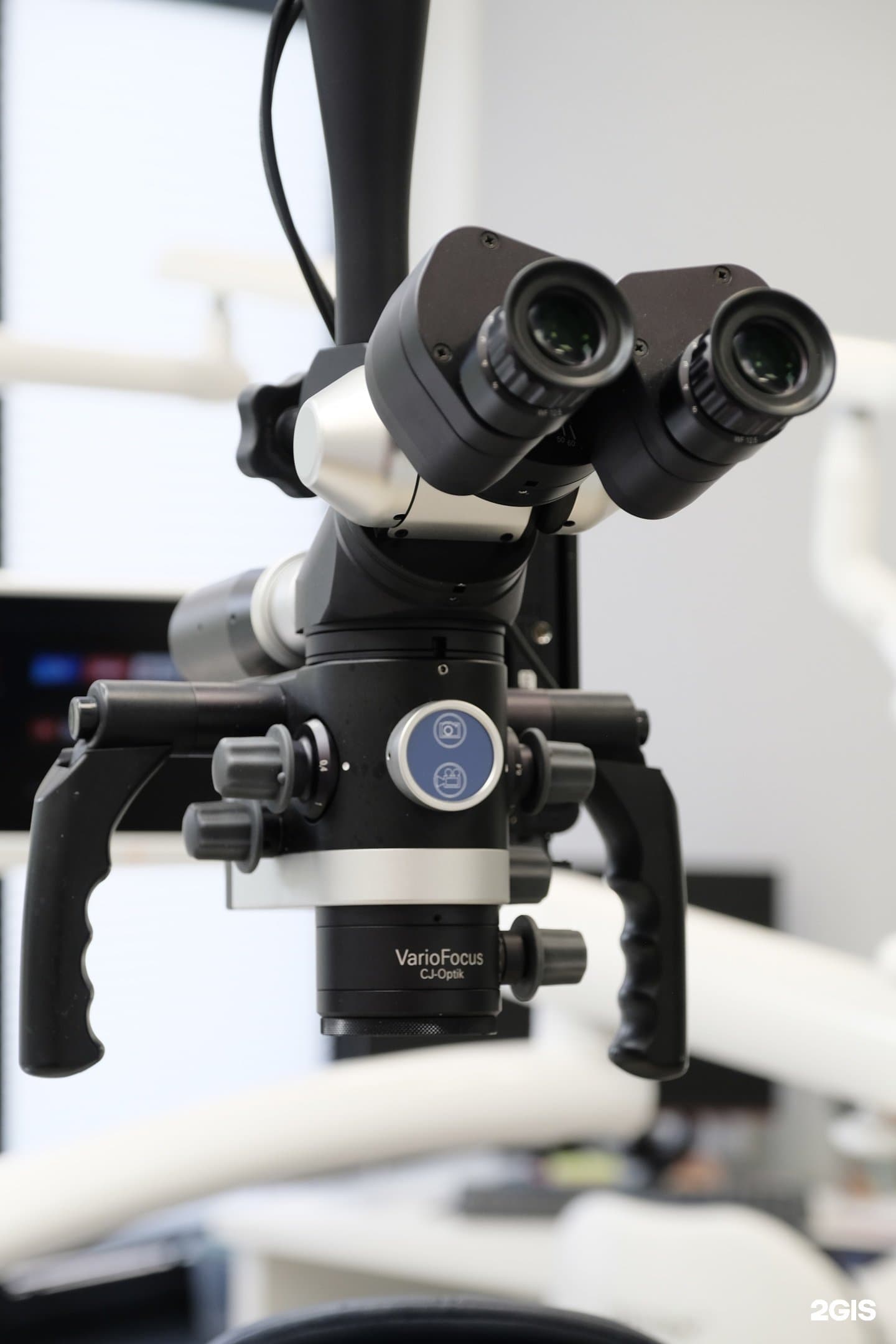 Стоматологический микроскоп VarioFocus CJ-Optik для прецизионного лечения